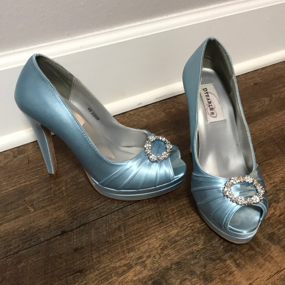 powder blue court shoes